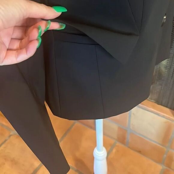Lafayette 148 New York Two-Button Black Blazer, 4! - Picture 4 of 10